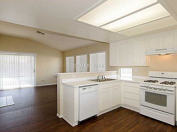 5th image of 4417 Loma Ct