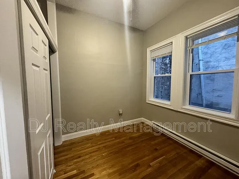 60 N Margin St #2 — Photo 3