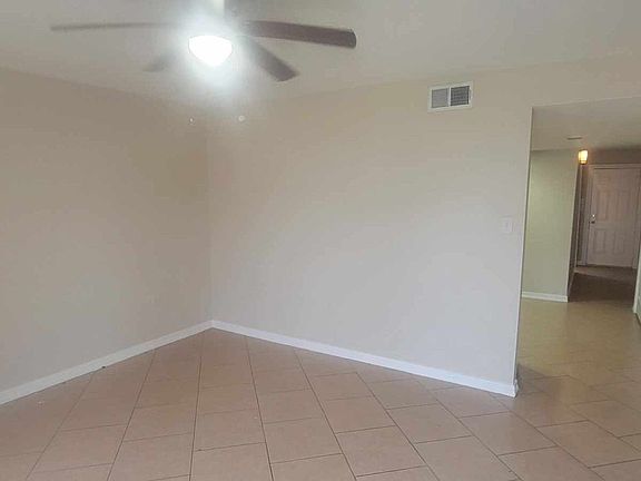 2nd image of 7848 N Coronet Ct