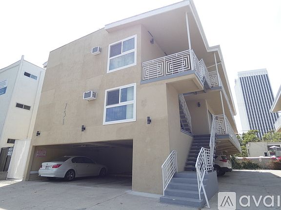 2nd image of 751 S Curson Ave APT 4