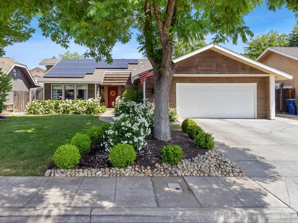1447 Morris Ave, Clovis, CA 93611
