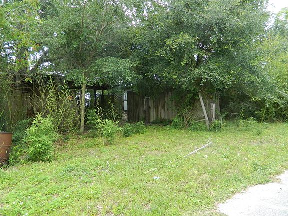 2nd image of 123 Elsie Dr E