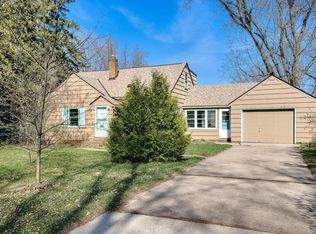 2961 Hemingway Ave N, Oakdale, MN 55128
