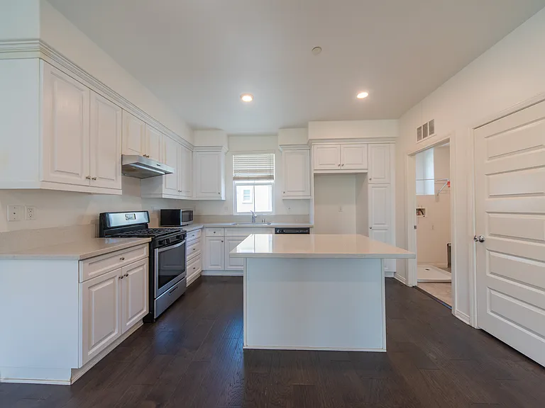 16145 Sereno Ln — Photo 13