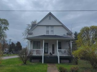 650 Custer Pl, Canton, IL 61520