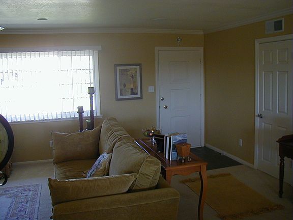 3rd image of 1907 Golden Circle Dr
