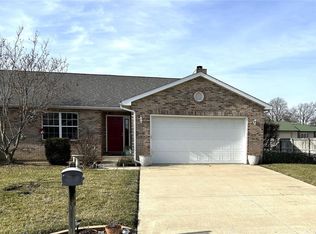 71 Regency Pl, Millstadt, IL