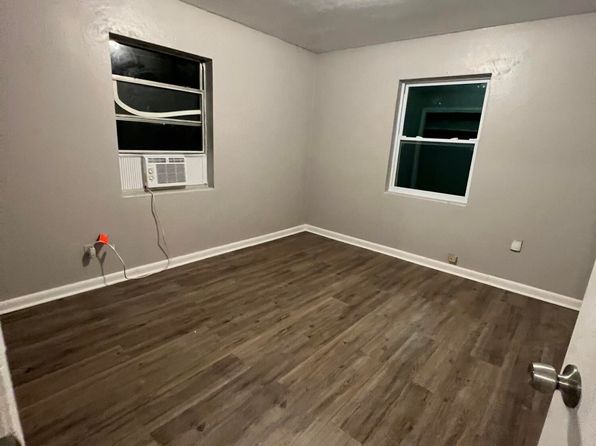 jacksonville-florida-154609851 picture