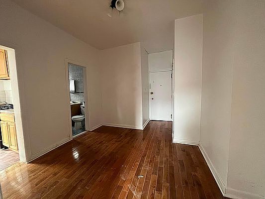 3rd image of 31-13 21st St #2
