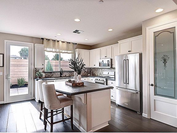 2nd image of 5076 Soprano Cir