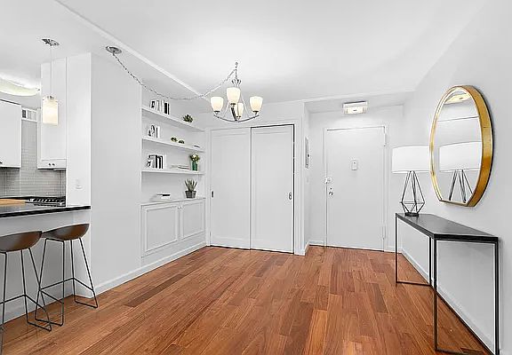5th image of 301 E 69th St APT 11K