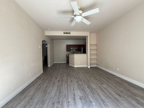 4th image of 5146 S Jones Blvd Unit 107