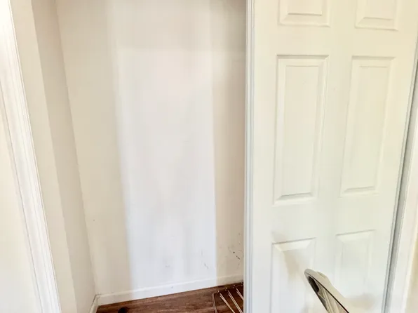 2071 Haring Street image 25 of 25