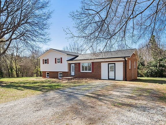 2nd image of 124 Kilborne Dr