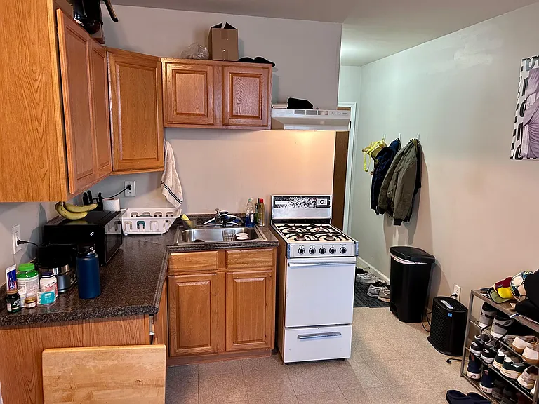 1154 Madison Ave #13 — Photo 24