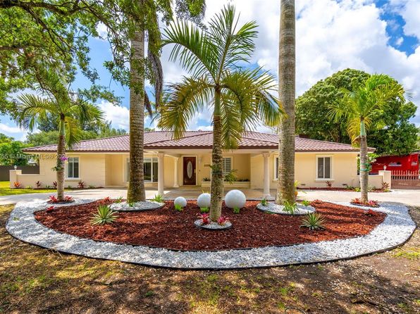 18370 SW 212th St, Miami, FL 33187