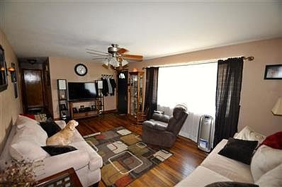 3rd image of 108 Eastwood Dr