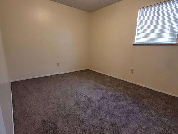3rd image of 735 S Jackson St APT 11