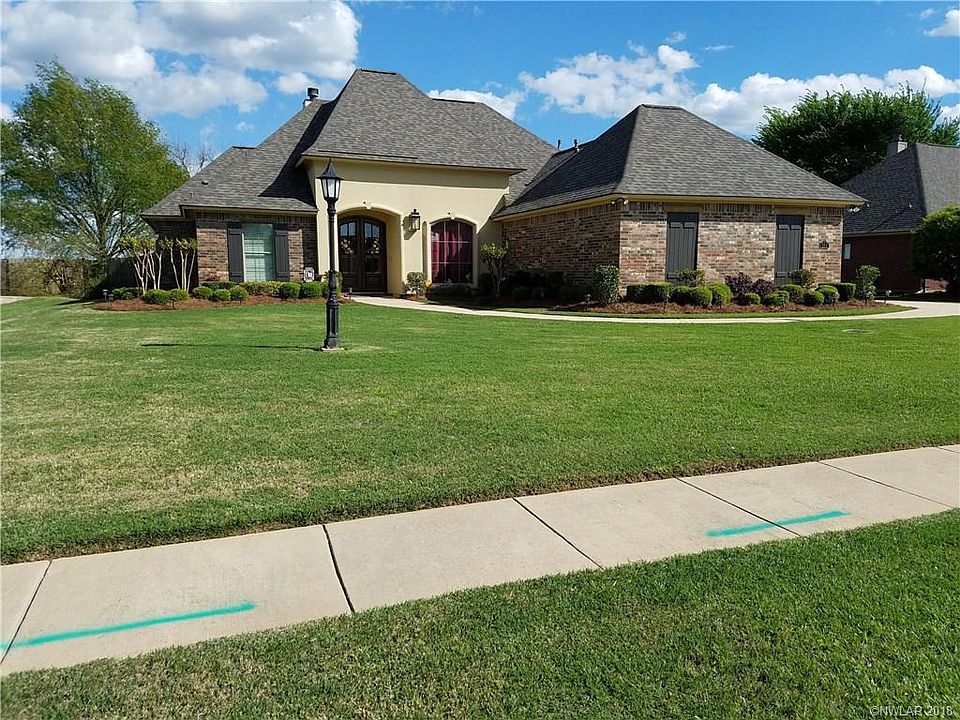 1st image of 211 Cherry Blossom Ln
