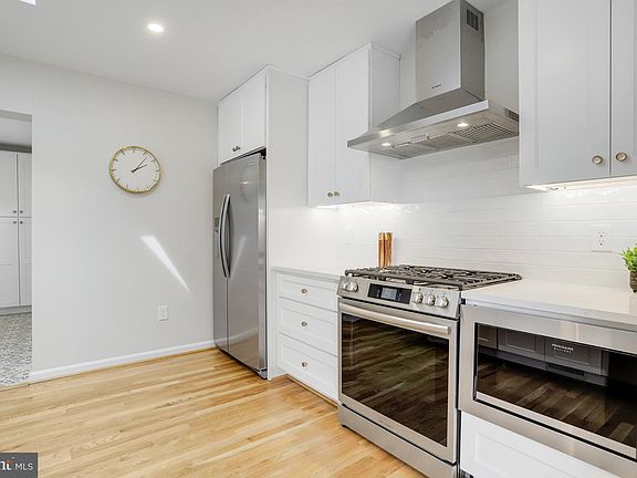5th image of 3112 Collie Ln
