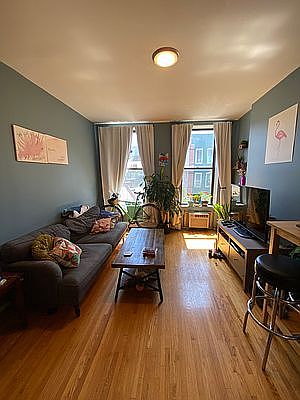 2nd image of 147 9th St APT 3B