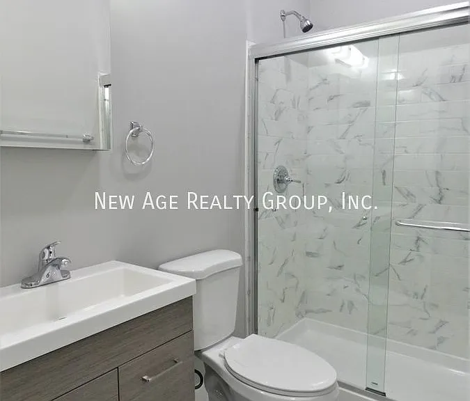 3515 Hamilton St #1R — Photo 11