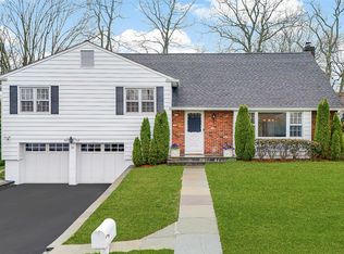 55 Hilary Cir, New Rochelle, NY 10804