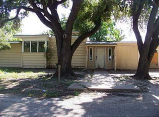 2318 S Franklin Dr, Bryan, TX 77801