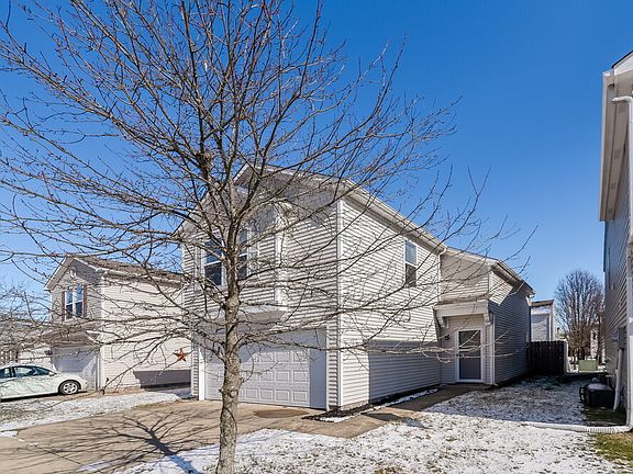 2nd image of 4529 Connaught Dr E