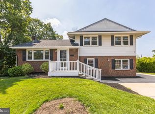 38 5th Ave, Glendora, NJ 08029