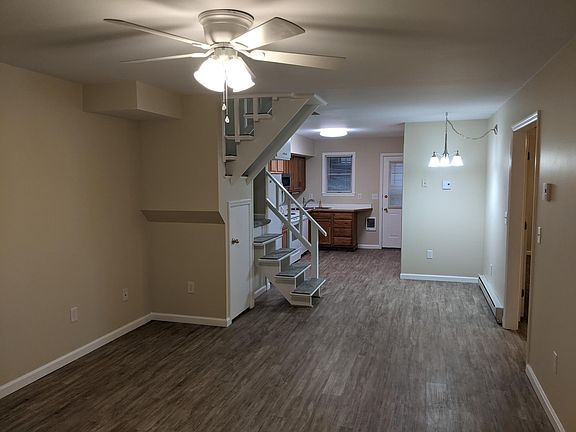 3rd image of 260 W 18th St #B