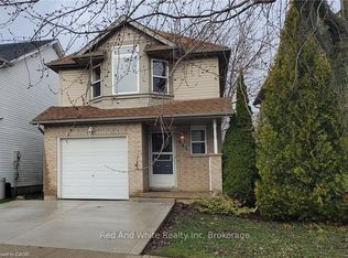 725 Paris Blvd, Waterloo, ON N2T 2X9
