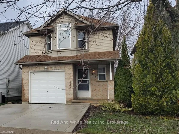 725 Paris Blvd, Waterloo, ON N2T 2X9
