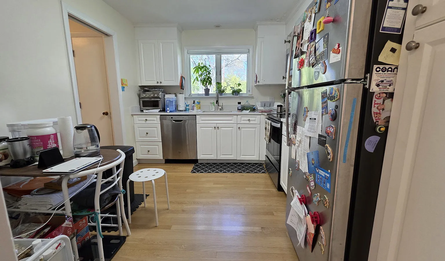 2 bed, 1.5 bath, 1200 sqft, $3,590 — Photo 3