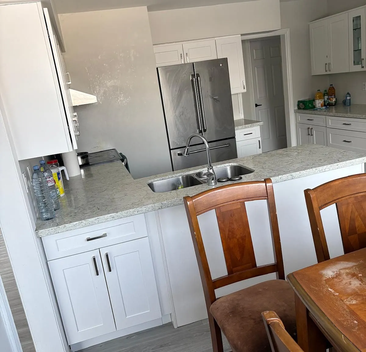 3 bed, $3,500 — Photo 2