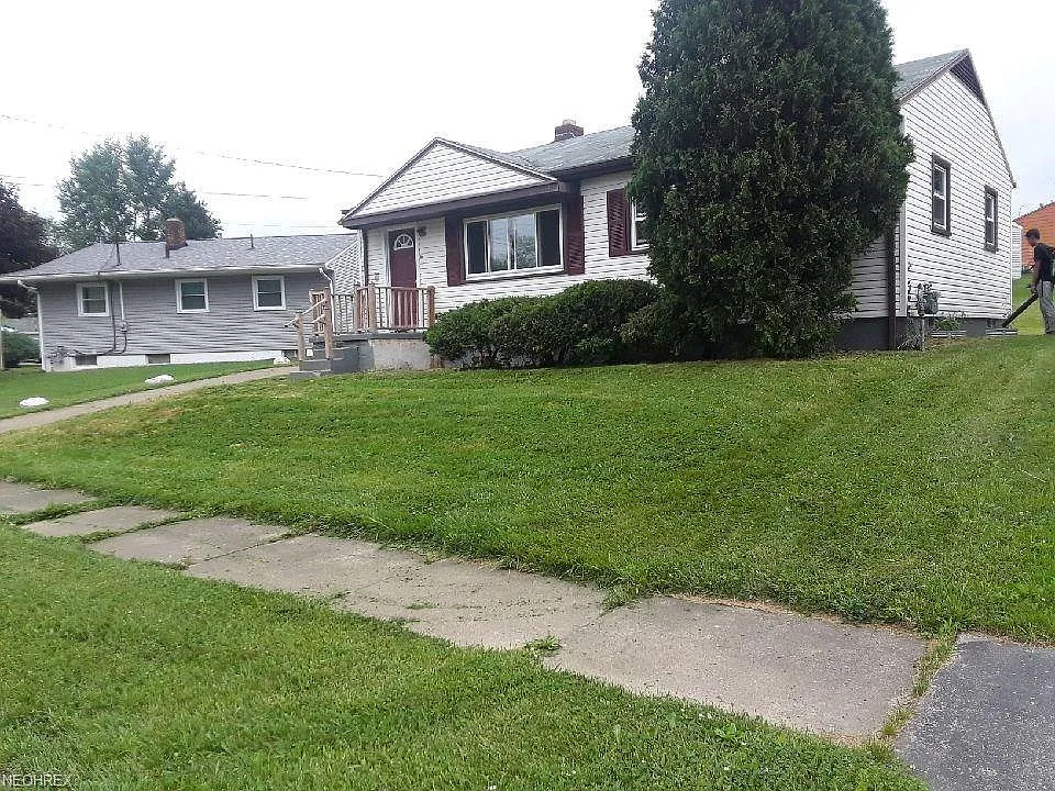 79 Lilburne Dr photo 1