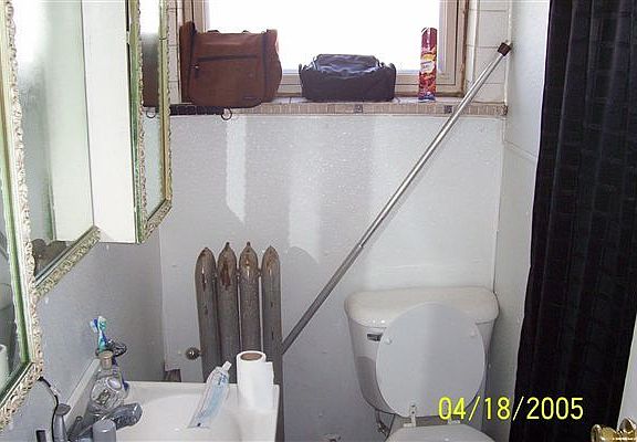 123 #4 - Bathroom