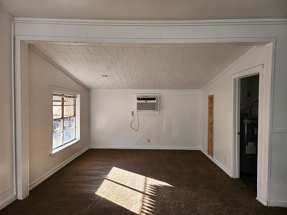 Large livingroom/southside