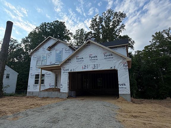 3rd image of 1317 Lochmeath Way
