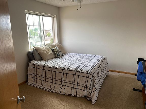 4th image of 480 Bradley Pl Unit 9