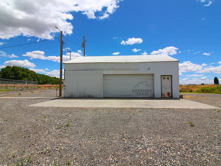 4151 Columbia River Rd — Photo 26