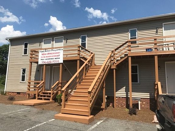 2nd image of 445 City View St APT G
