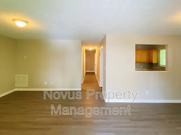 191 Harvell Dr, Bowdon, GA