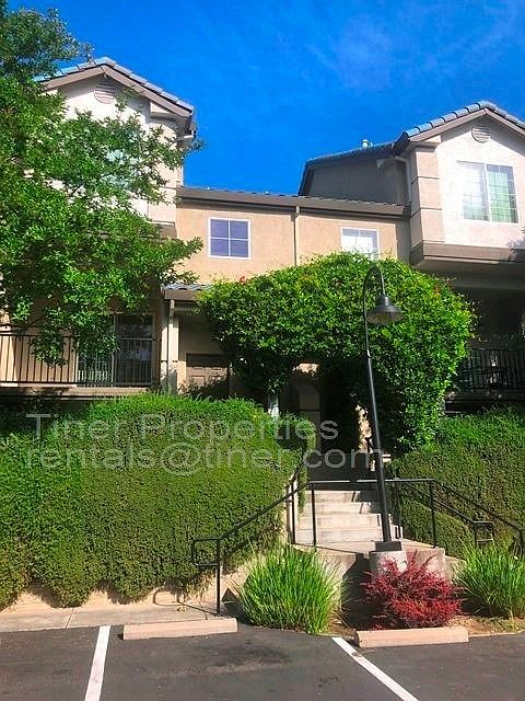 1st image of 6 Park River Oak Ct