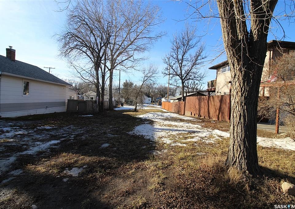 2nd image of 347 4th STREET E