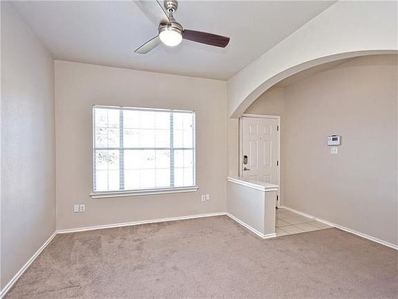 5th image of 204 Wiley St