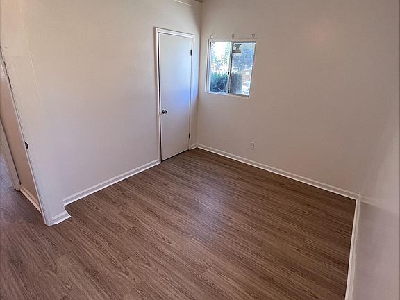5th image of 449 Claydelle Ave #449