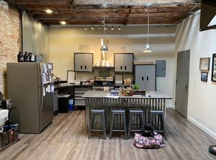 220 S Main St #A, Findlay, OH 45840