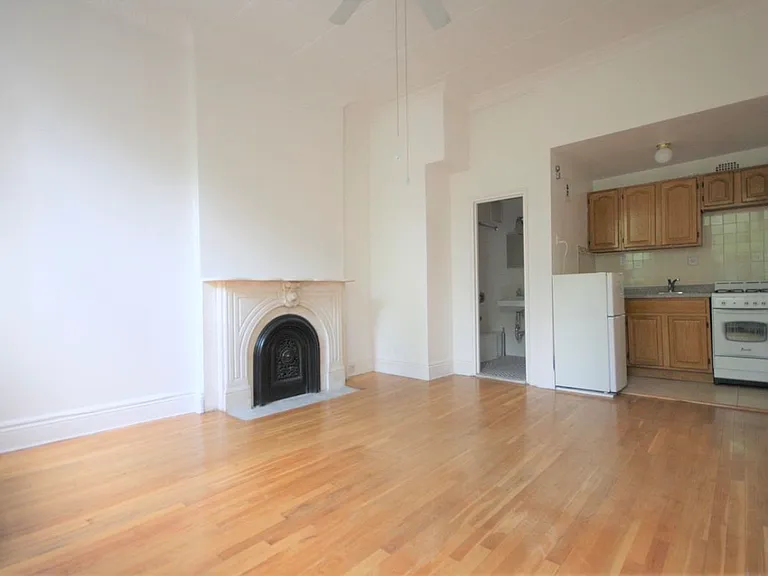 160 Sterling Pl #3R — Photo 5