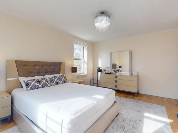 84-55 Daniels Street image 15 of 25